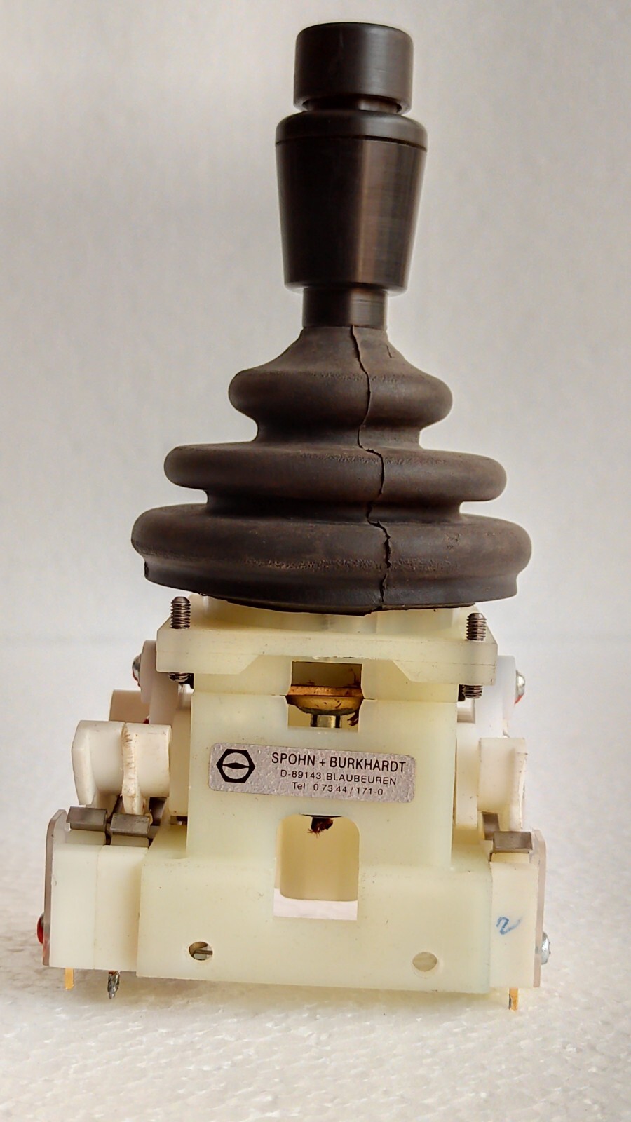 admin/uploads/uploads/Spohn + Burkardt 2046412.2.3 Winch Joystick_3.webp